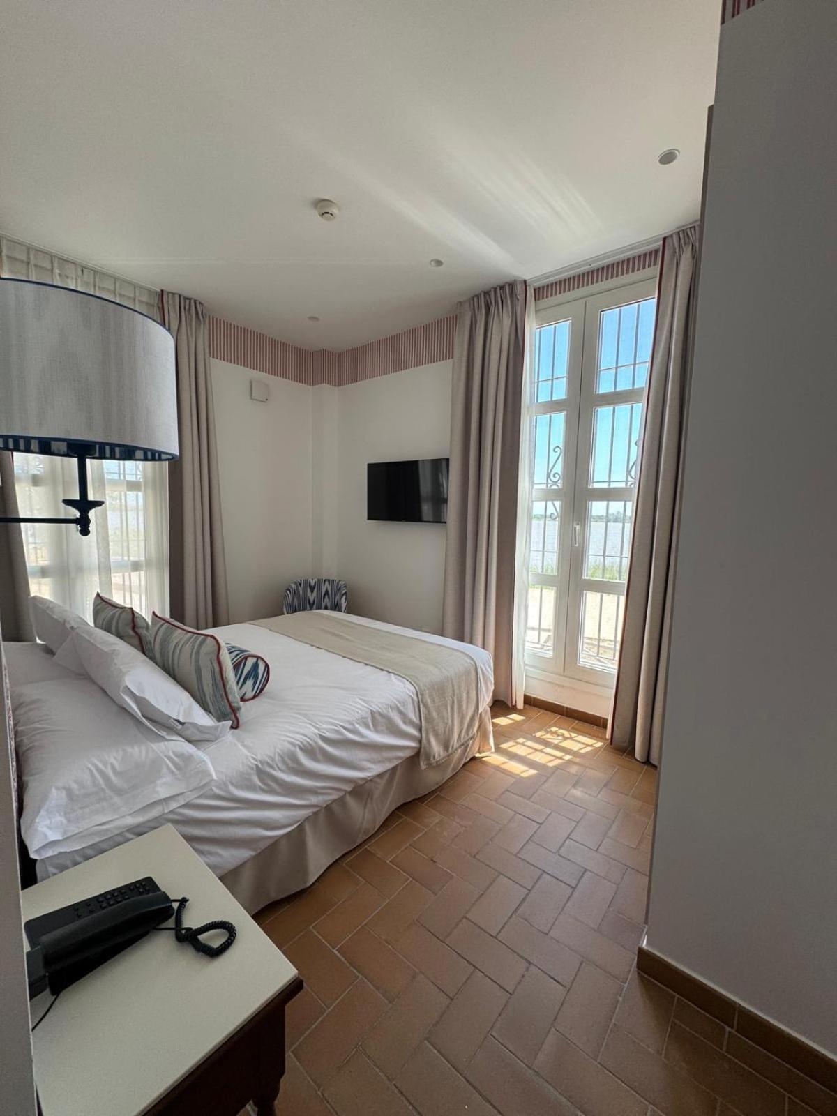 Hotel Toruno Del Rocio 엘로시오 외부 사진