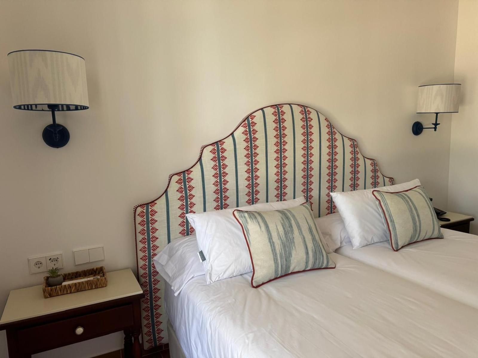 Hotel Toruno Del Rocio 엘로시오 외부 사진